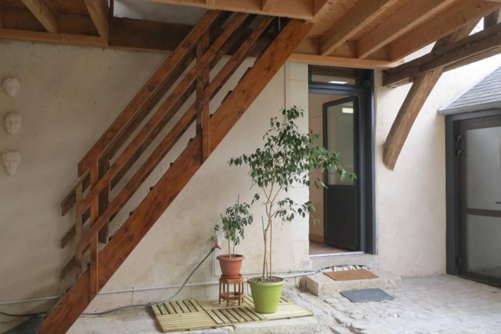 Escale Tourangelle Apartment Monts Exterior foto